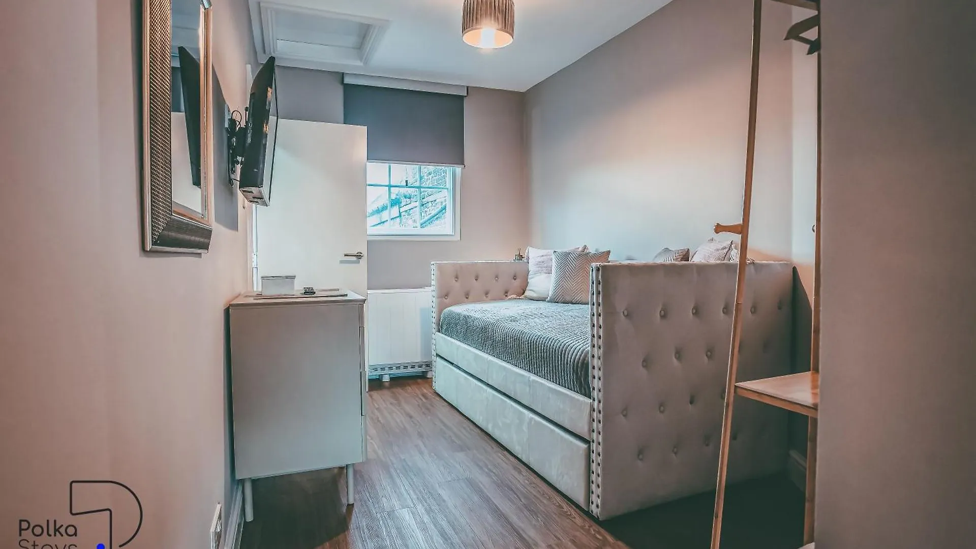 Chester Rows At Bridge Street, City Centre - Luxury Apartments By Polkastays