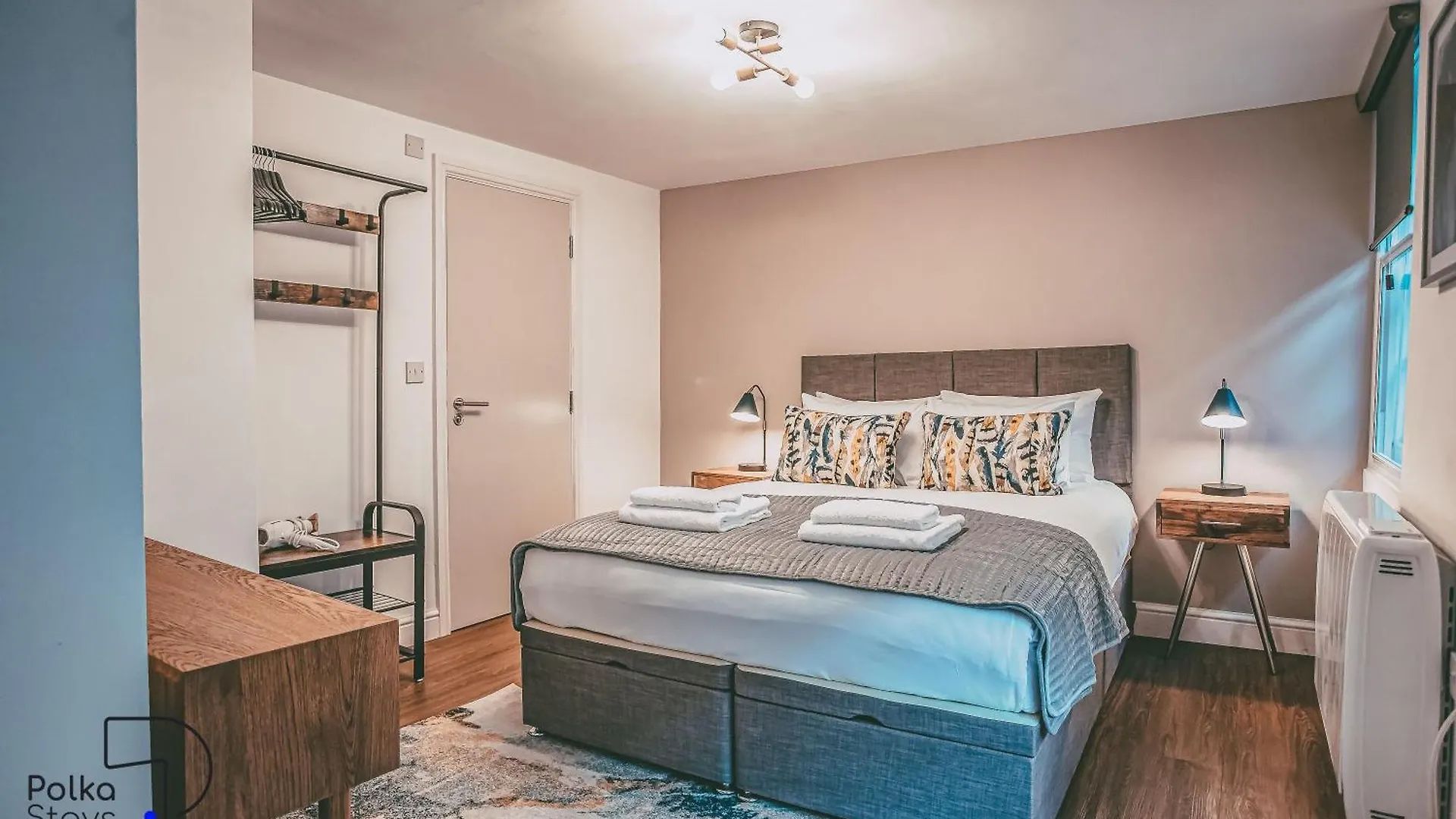 Chester Rows At Bridge Street, City Centre - Luxury Apartments By Polkastays