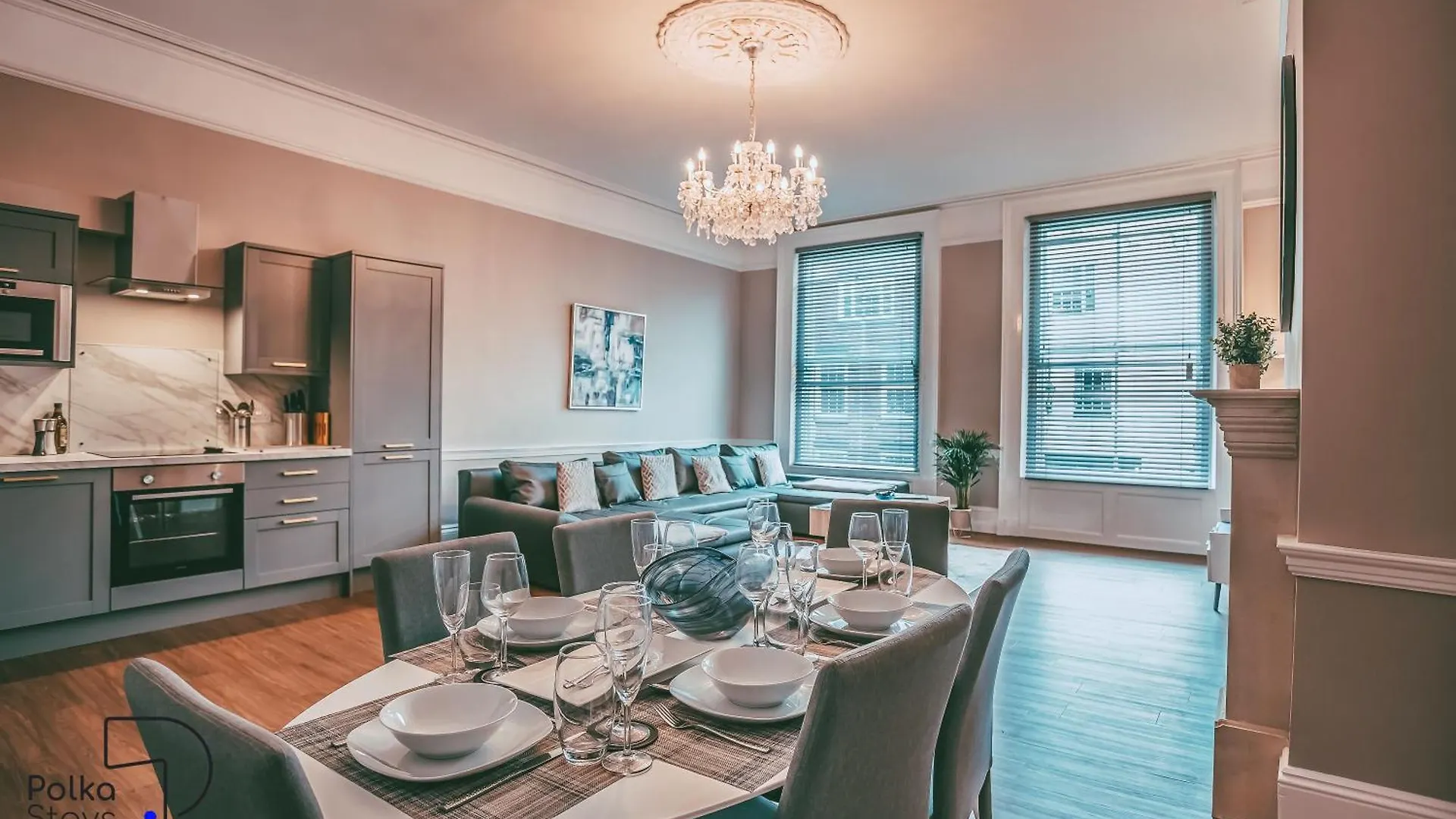Chester Rows At Bridge Street, City Centre - Luxury Apartments By Polkastays