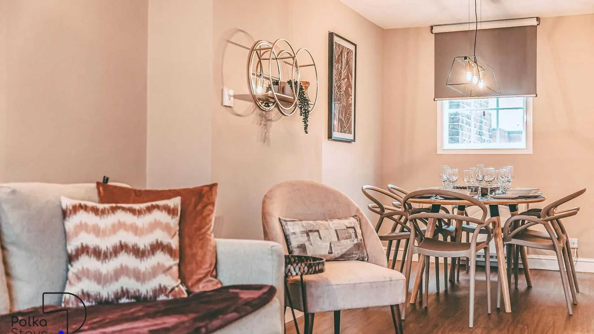 Chester Rows At Bridge Street, City Centre - Luxury Apartments By Polkastays