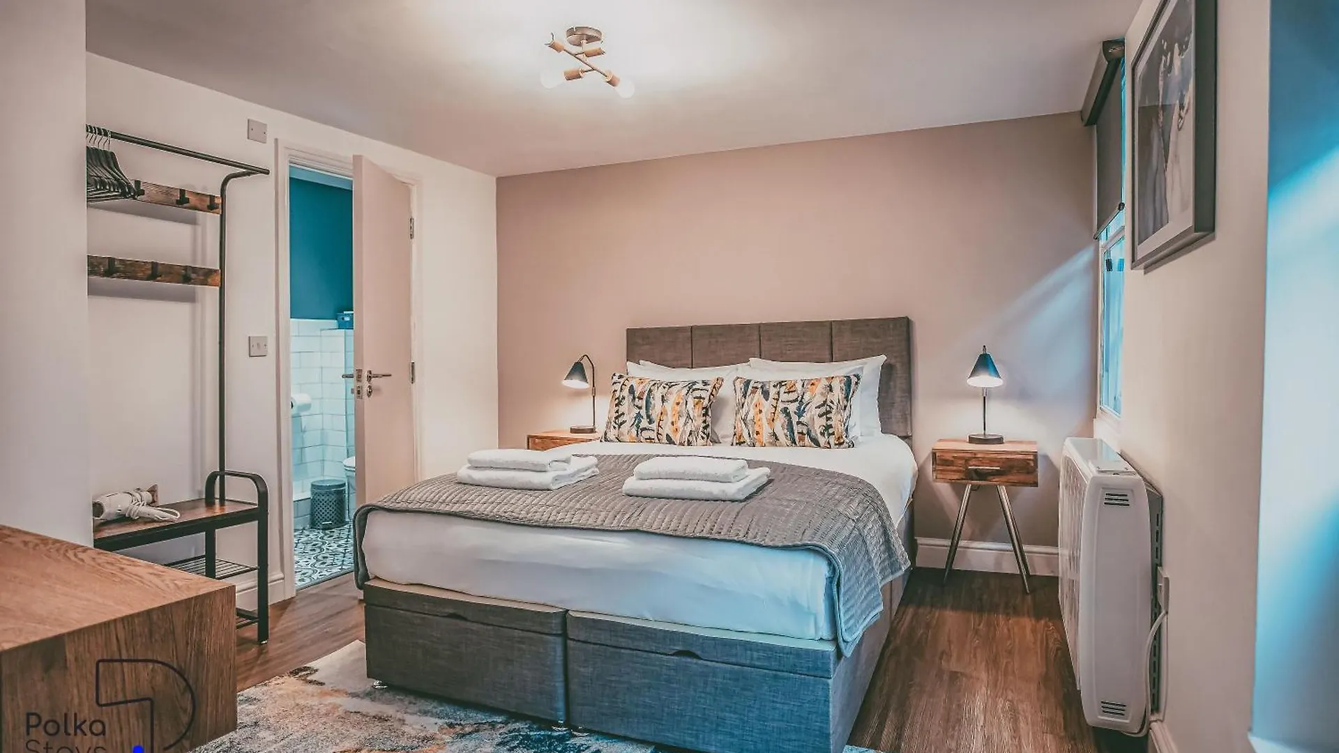 Chester Rows At Bridge Street, City Centre - Luxury Apartments By Polkastays