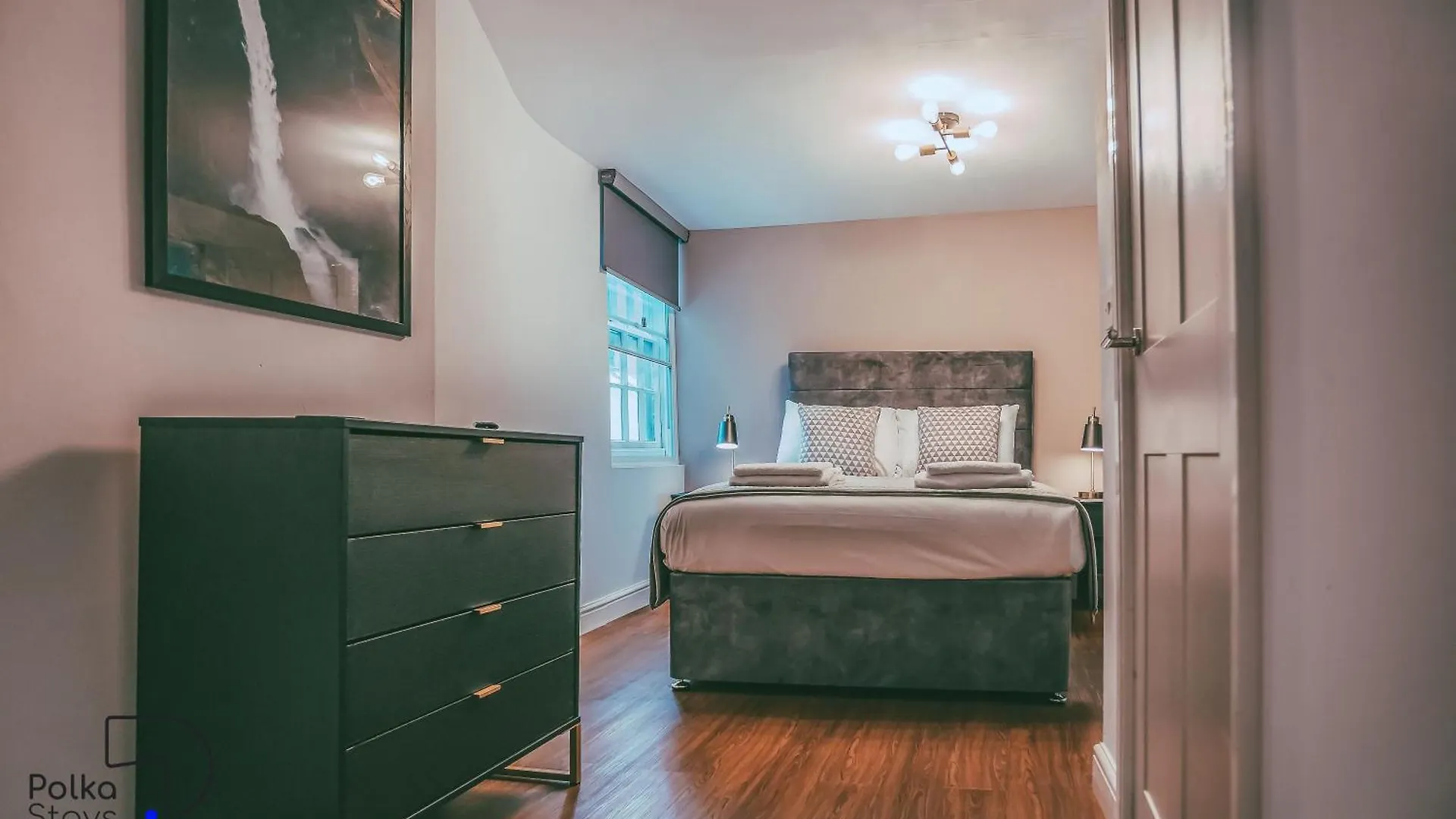 Chester Rows At Bridge Street, City Centre - Luxury Apartments By Polkastays