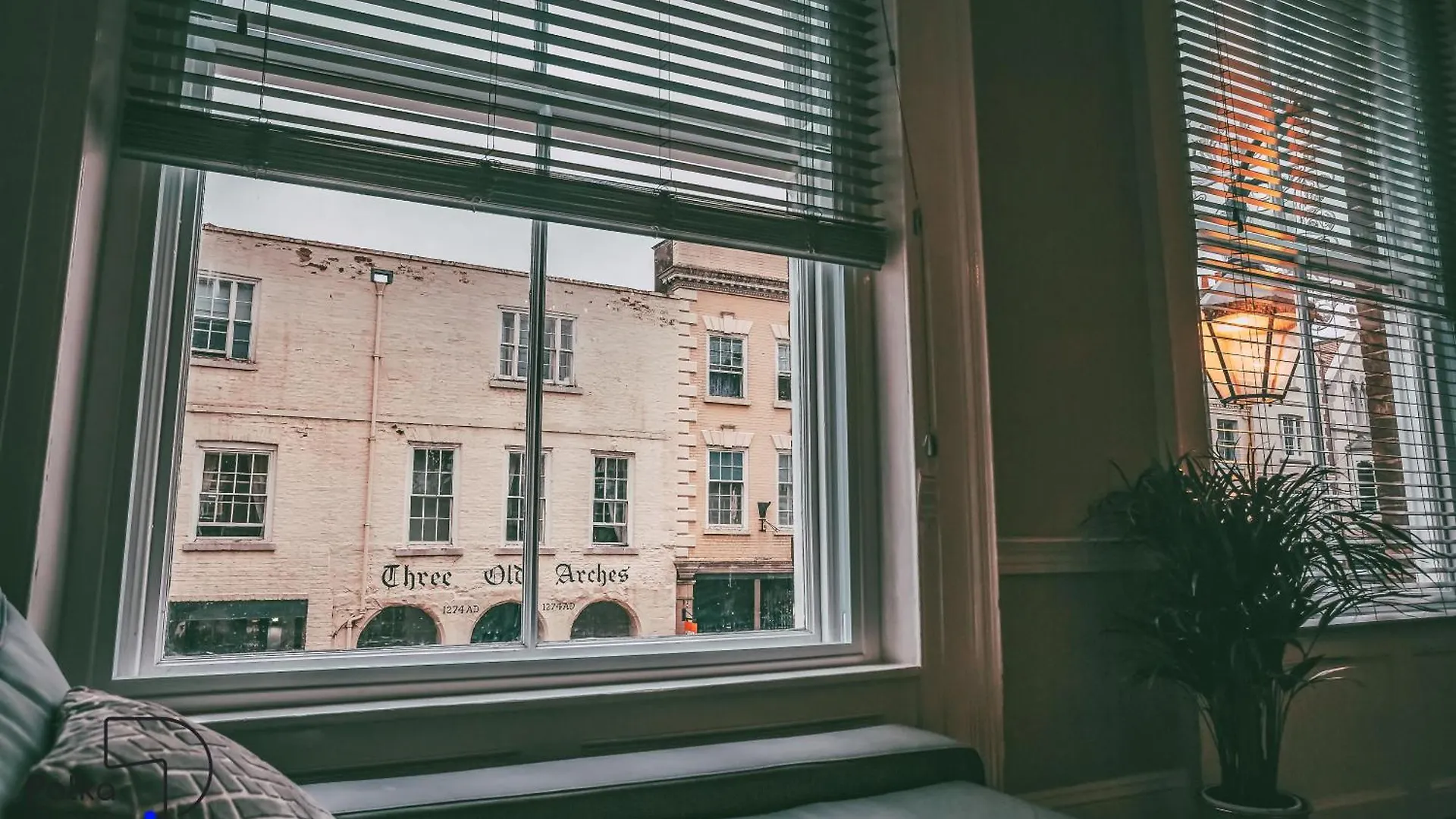 Chester Rows At Bridge Street, City Centre - Luxury Apartments By Polkastays