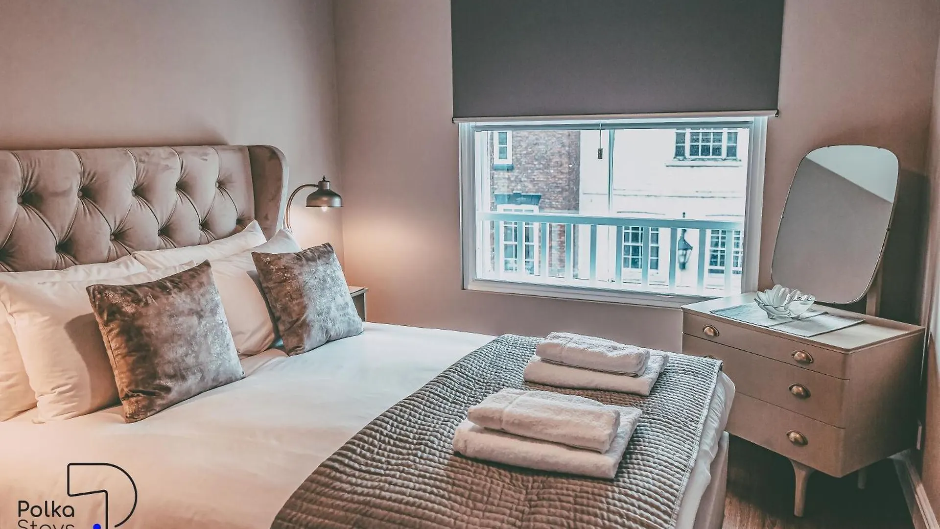 Chester Rows At Bridge Street, City Centre - Luxury Apartments By Polkastays United Kingdom