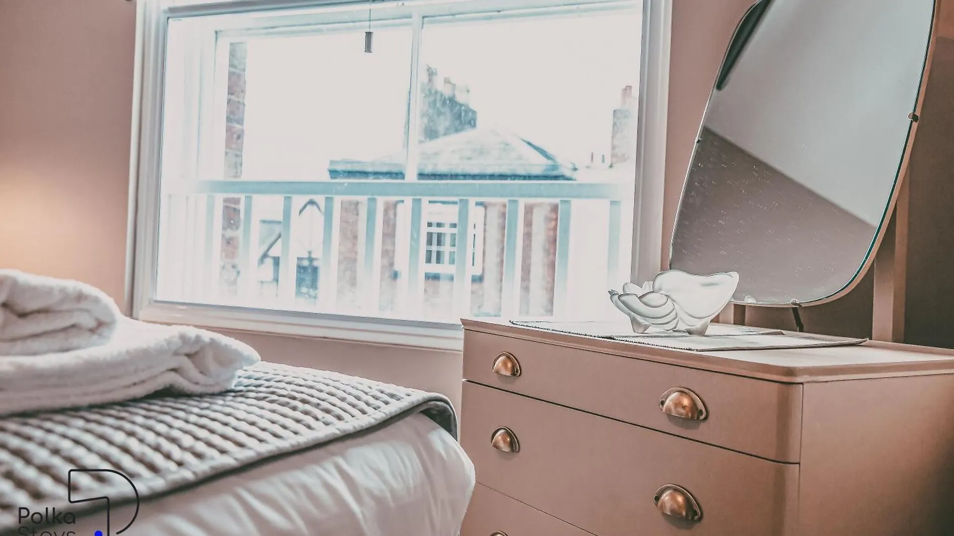 Chester Rows At Bridge Street, City Centre - Luxury Apartments By Polkastays United Kingdom