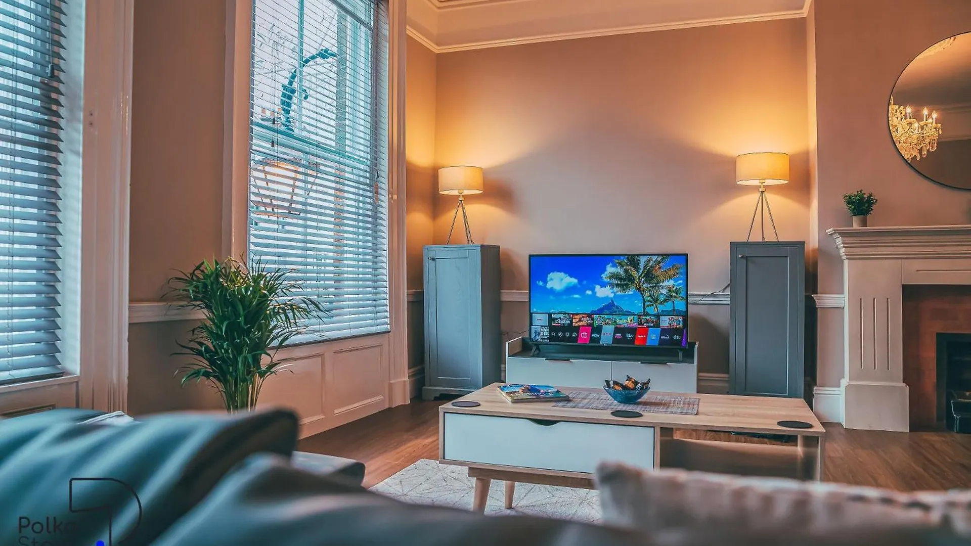 Chester Rows At Bridge Street, City Centre - Luxury Apartments By Polkastays