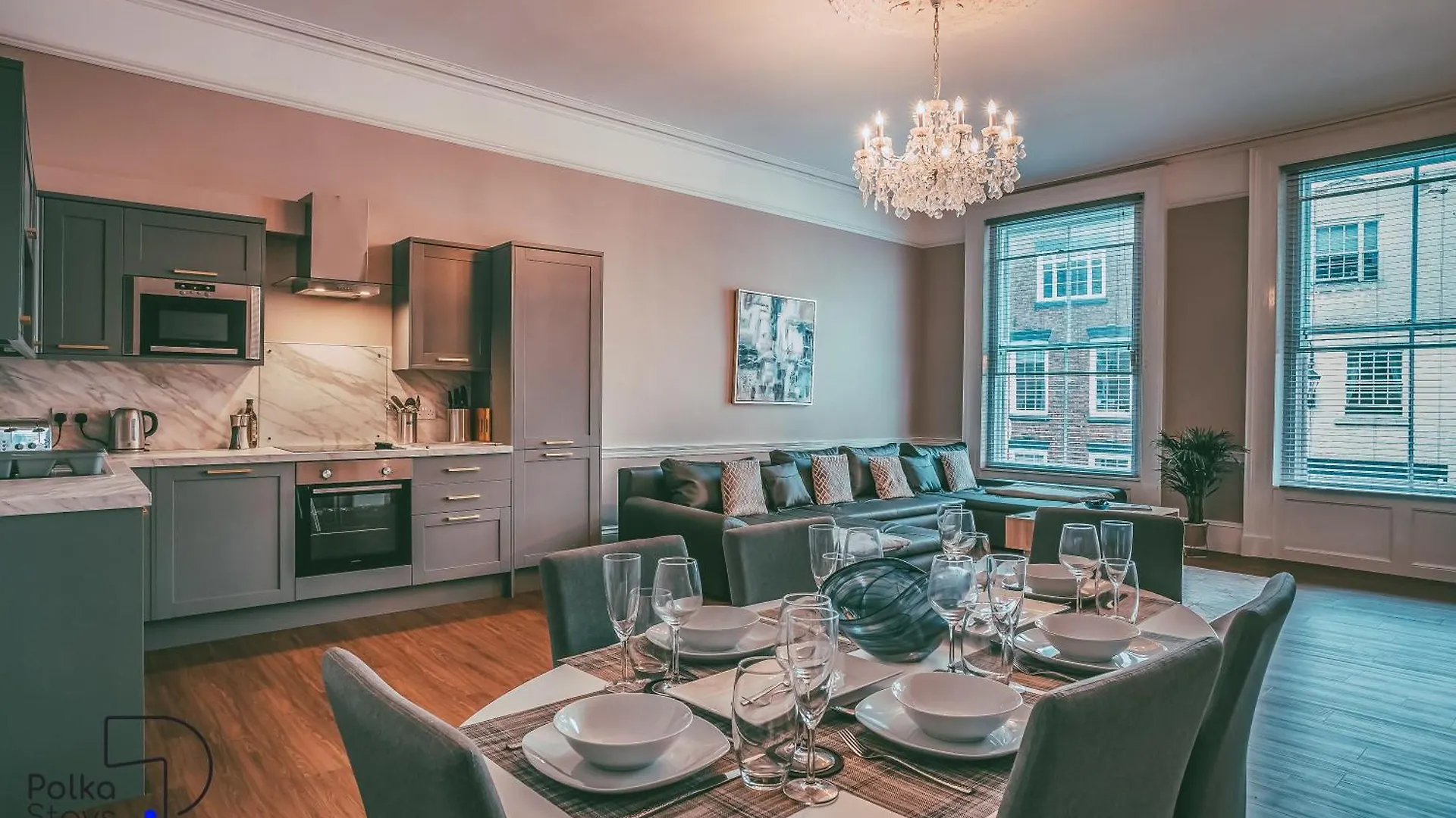 Chester Rows At Bridge Street, City Centre - Luxury Apartments By Polkastays