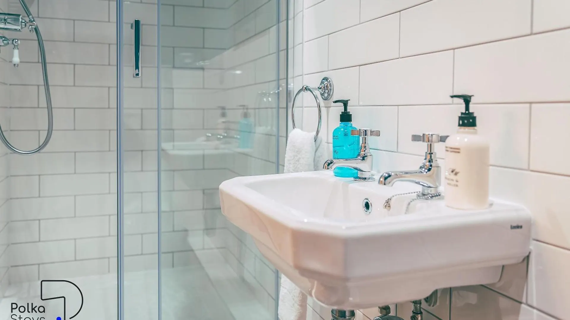 Chester Rows At Bridge Street, City Centre - Luxury Apartments By Polkastays